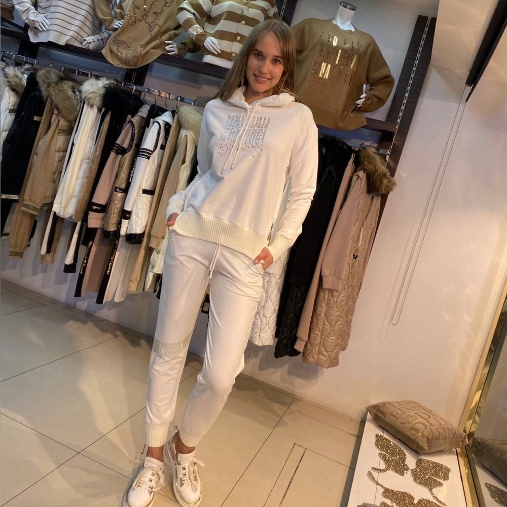 New from eiripd High quality set White Hoodie and Joggers Set